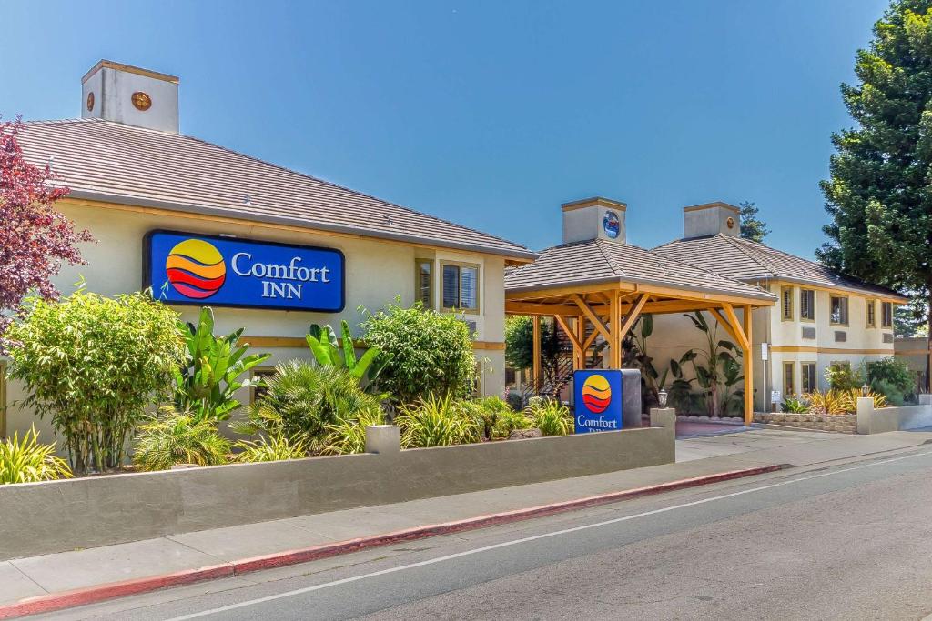 Comfort Inn Santa Cruz Main image 1